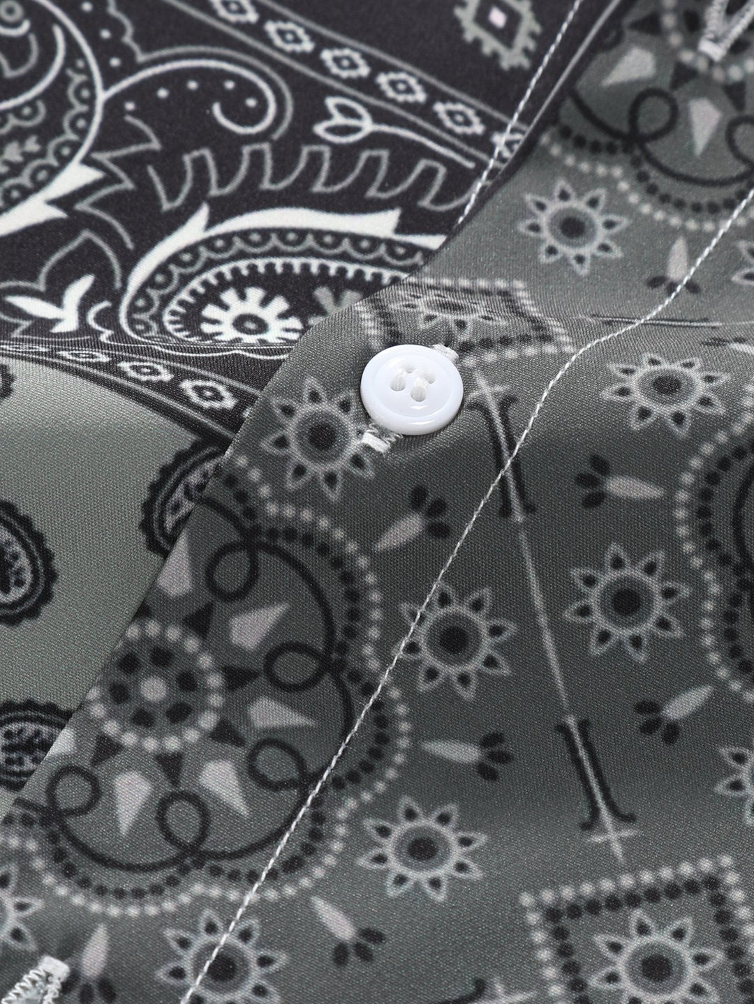 Hemd mit Paisleymuster und Knopfleiste